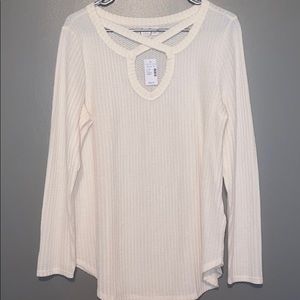 Long sleeve soft white top